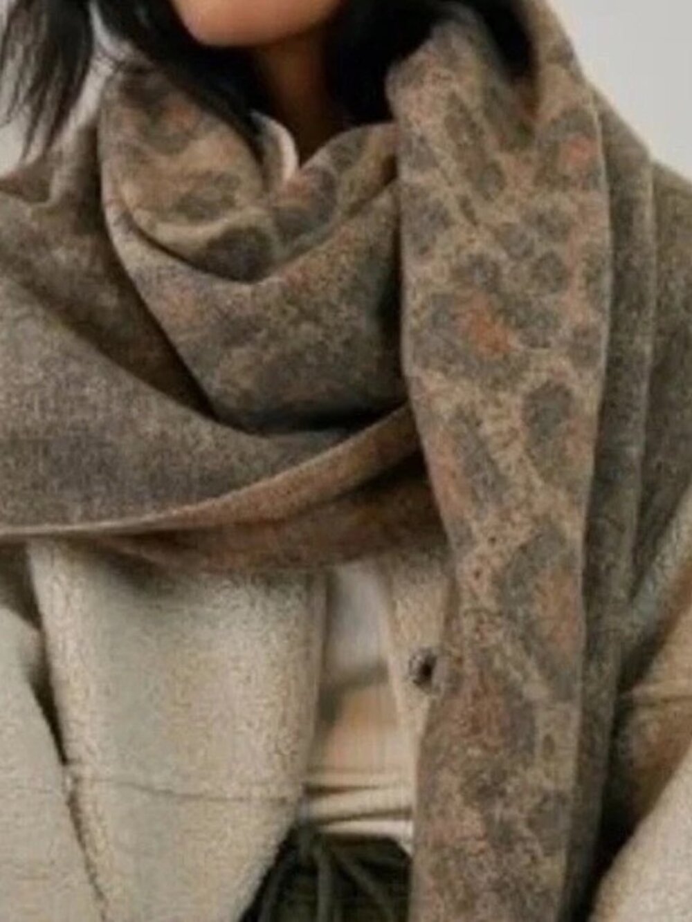 ANTHROPOLOGIE Clara Scarf Shawl Wrap Leopard Animal Print Soft Lightweight
